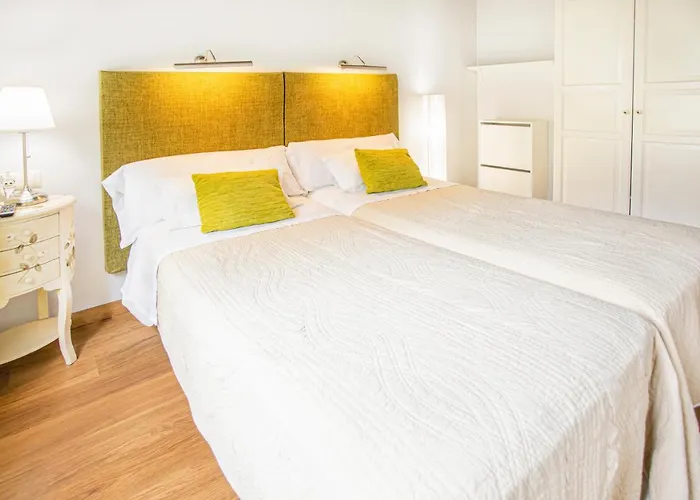 La Casona Encanto Rural - Aparthotel Llanes